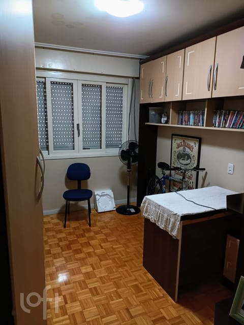 Image 21 - 250476